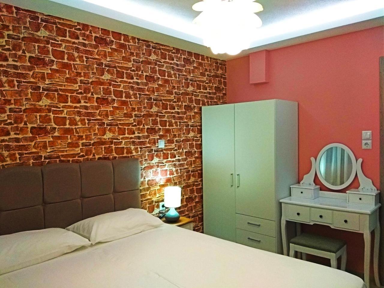 Iros Apartment Néa Péramos Exteriér fotografie